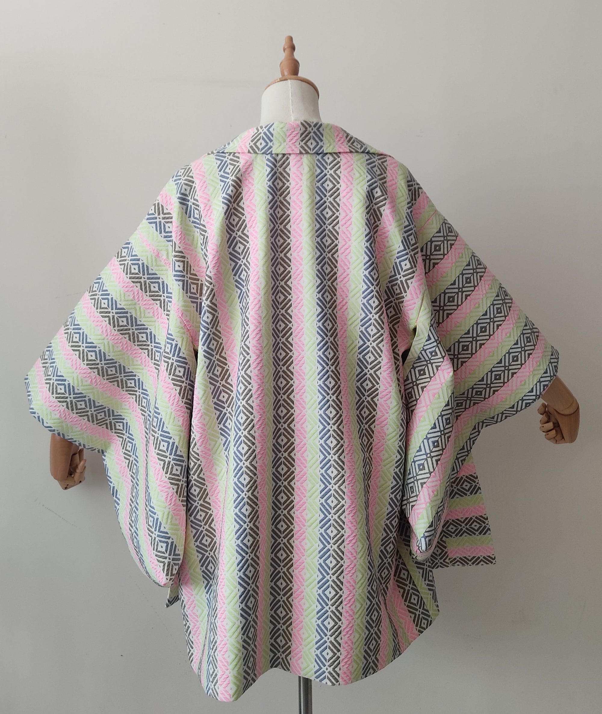 Veste Kimono HAORI en coton matelassé multicolore